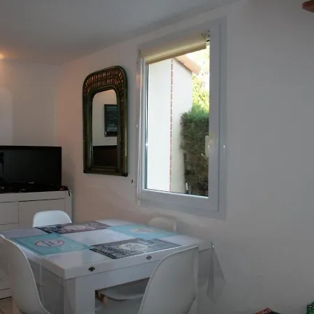 Maison De A Avec Piscine, A 350m De La Plage, 4 Couchages - Fr-1-22-170 Holiday home